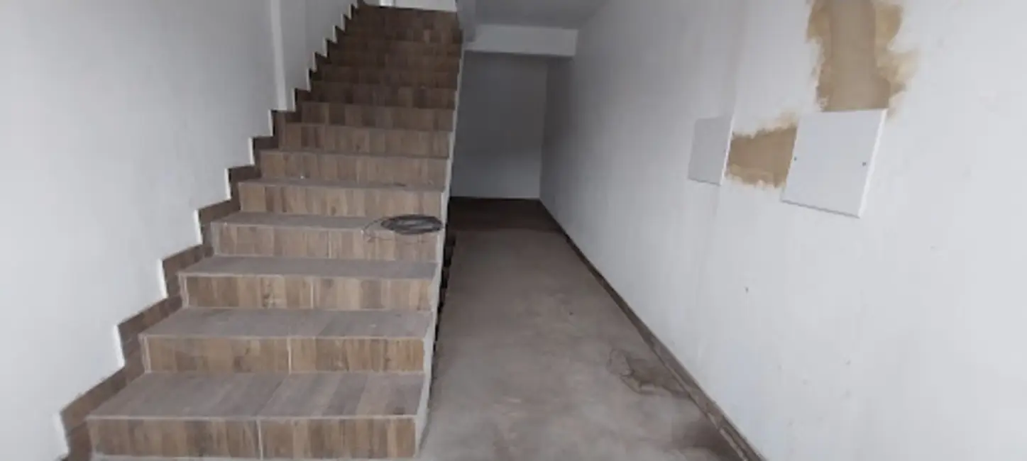 Sala Comercial para alugar, 160m2 em Ladeira, Juiz De Fora - MG - imagem 5 Foto 5 de Sala Comercial para alugar, 160m2 em Ladeira, Juiz De Fora - MG