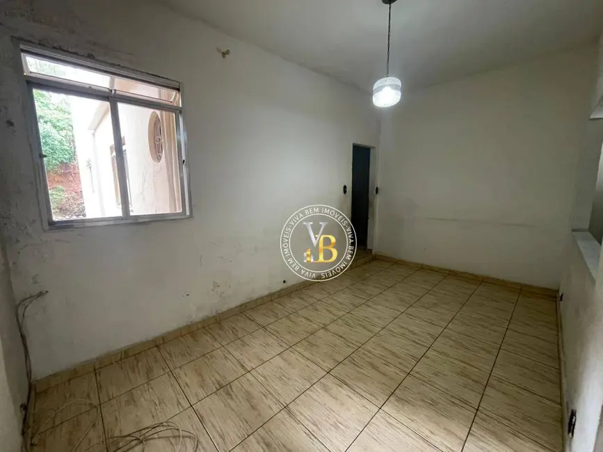 Foto 2 de Casa com 4 quartos para alugar, 300m2 em Santa Luzia, Juiz De Fora - MG
