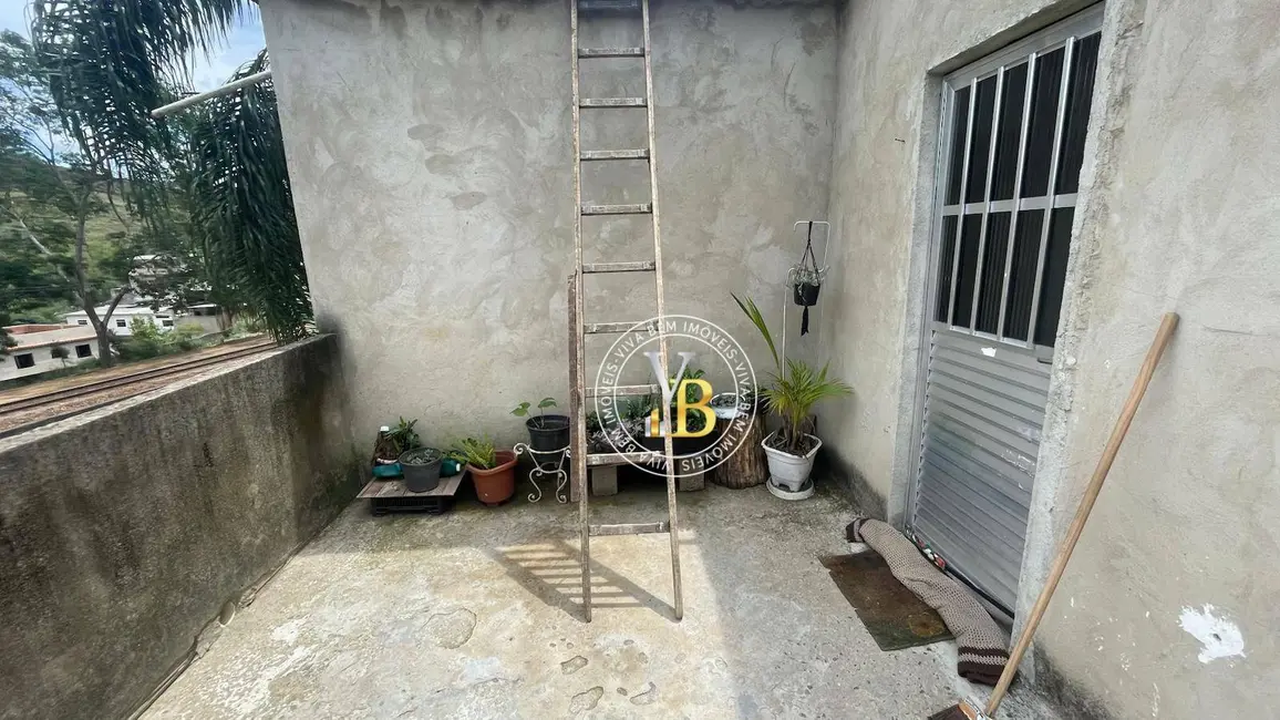 Foto 2 de Casa com 2 quartos à venda, 100m2 em Juiz De Fora - MG