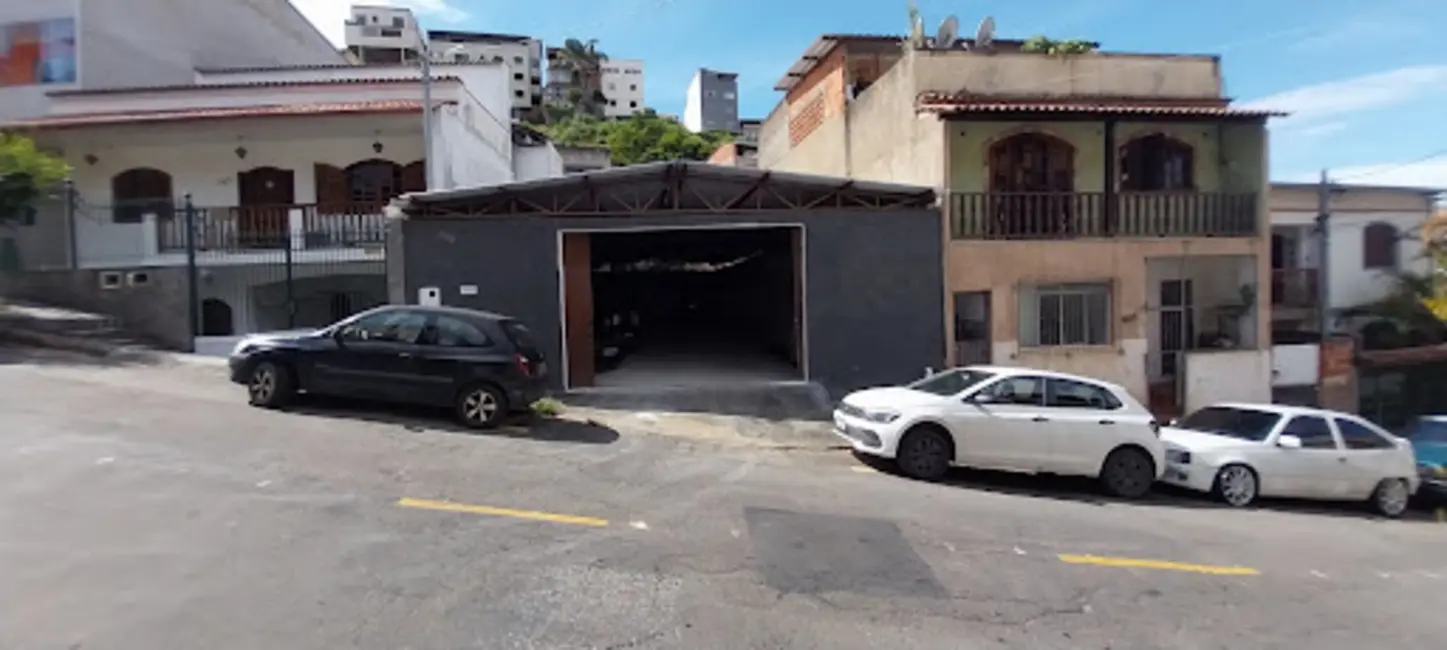 Foto 1 de Armazém / Galpão à venda, 260m2 em Democrata, Juiz De Fora - MG