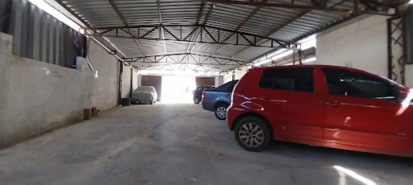 Foto 2 de Armazém / Galpão à venda, 260m2 em Democrata, Juiz De Fora - MG