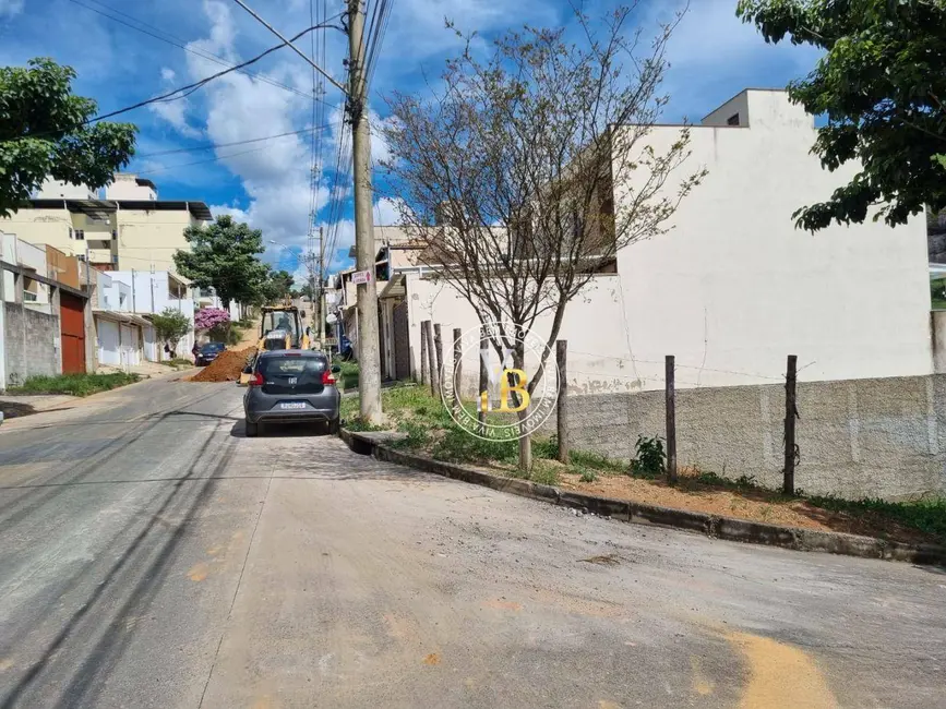 Foto 4 de Terreno / Lote à venda, 243m2 em Nova Era, Juiz De Fora - MG
