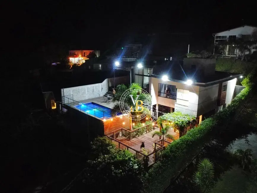 Foto 1 de Chácara com 5 quartos à venda, 1200m2 em Salvaterra, Juiz De Fora - MG
