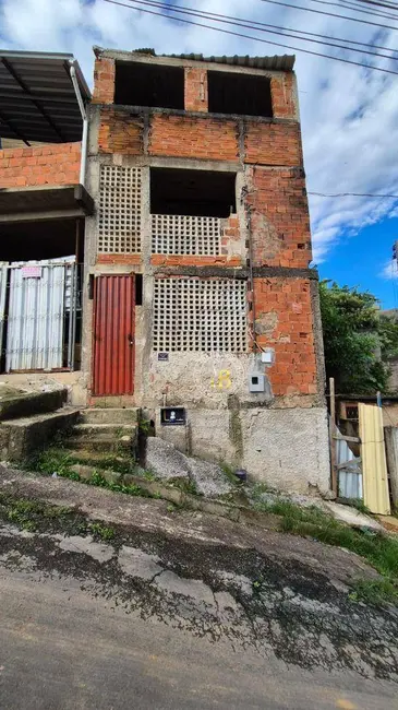Foto 2 de Casa com 3 quartos à venda, 60m2 em Lourdes, Juiz De Fora - MG