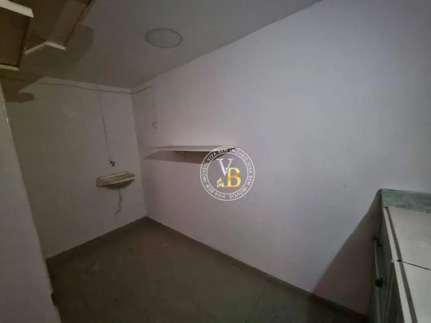 Loja para alugar, 35m2 em Centro, Juiz De Fora - MG - imagem 4 Foto 4 de Loja para alugar, 35m2 em Centro, Juiz De Fora - MG