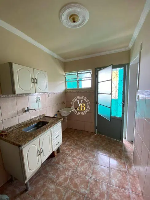 Kitnet com 1 quarto para alugar, 25m2 em Manoel Honório, Juiz De Fora - MG - imagem 6 Foto 6 de Kitnet com 1 quarto para alugar, 25m2 em Manoel Honório, Juiz De Fora - MG
