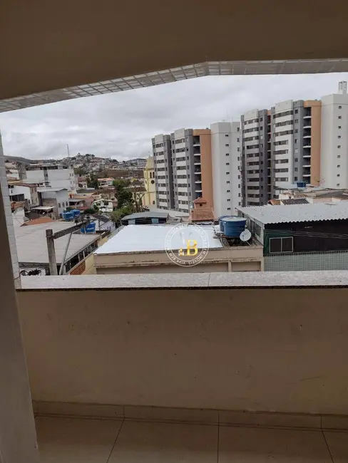 Casa com 3 quartos para alugar, 100m2 em Costa Carvalho, Juiz De Fora - MG - imagem 2 Foto 2 de Casa com 3 quartos para alugar, 100m2 em Costa Carvalho, Juiz De Fora - MG