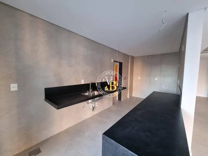 Apartamento com 4 quartos à venda, 200m2 em Santa Helena, Juiz De Fora - MG - imagem 7 Foto 7 de Apartamento com 4 quartos à venda, 200m2 em Santa Helena, Juiz De Fora - MG