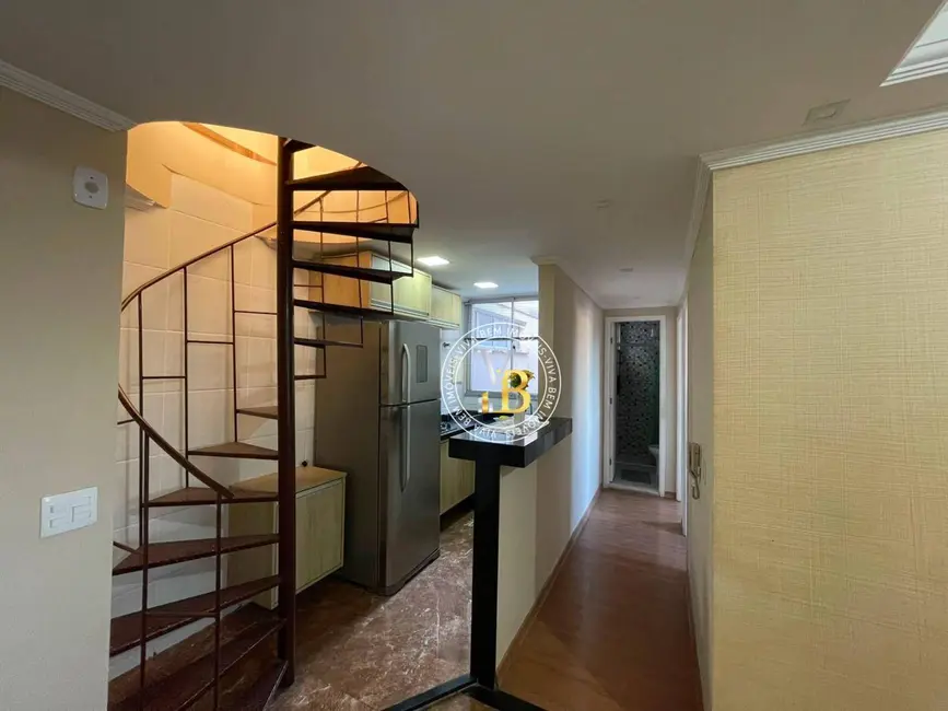 Cobertura com 2 quartos para alugar, 88m2 em Nova Califórnia, Juiz De Fora - MG - imagem 6 Foto 6 de Cobertura com 2 quartos para alugar, 88m2 em Nova Califórnia, Juiz De Fora - MG