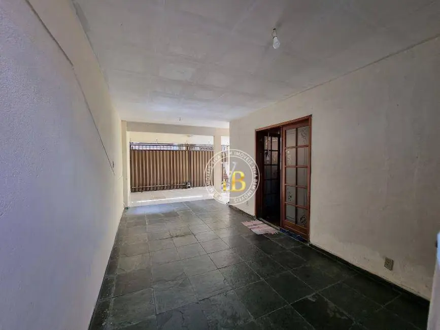 Foto 3 de Casa com 4 quartos à venda, 250m2 em Teixeiras, Juiz De Fora - MG