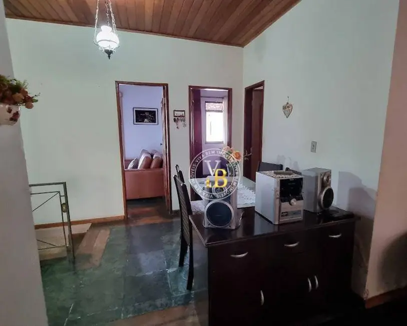 Foto 8 de Casa com 4 quartos à venda, 250m2 em Teixeiras, Juiz De Fora - MG