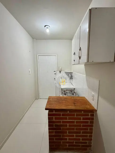 Kitnet com 1 quarto para alugar, 29m2 em Centro, Juiz De Fora - MG - imagem 2 Foto 2 de Kitnet com 1 quarto para alugar, 29m2 em Centro, Juiz De Fora - MG