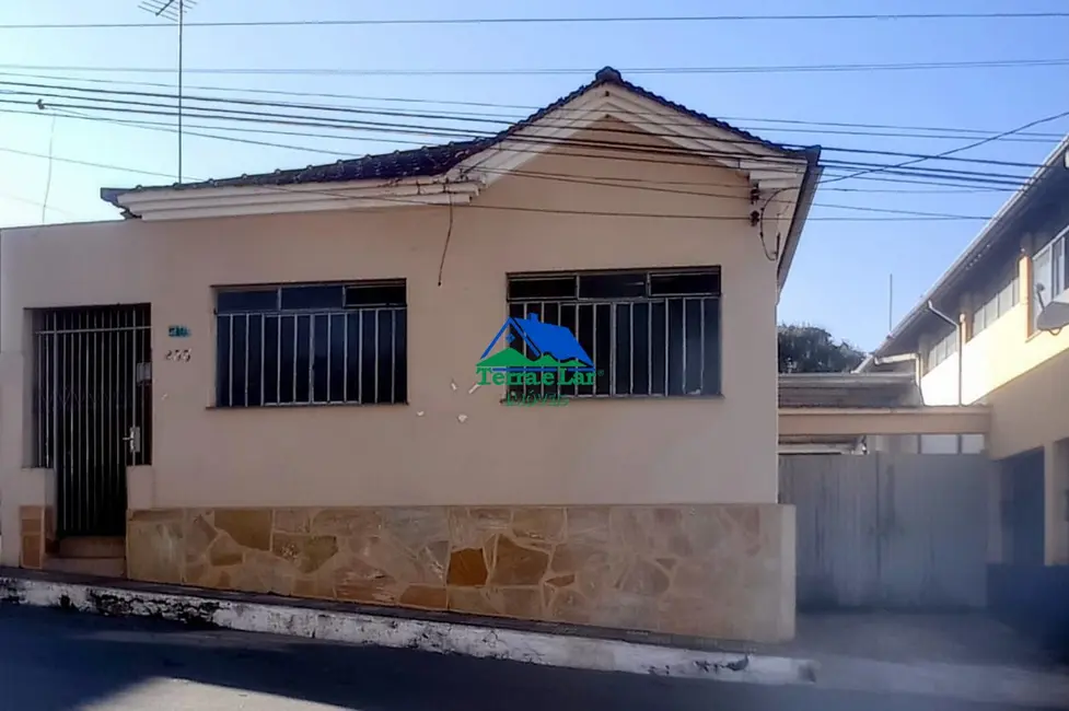 Foto 1 de Casa com 4 quartos à venda, 663m2 em Centro, Cruzilia - MG