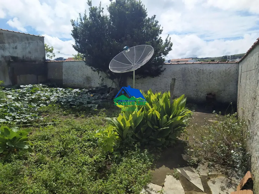 Foto 2 de Casa com 4 quartos à venda, 360m2 em Centro, Cruzilia - MG