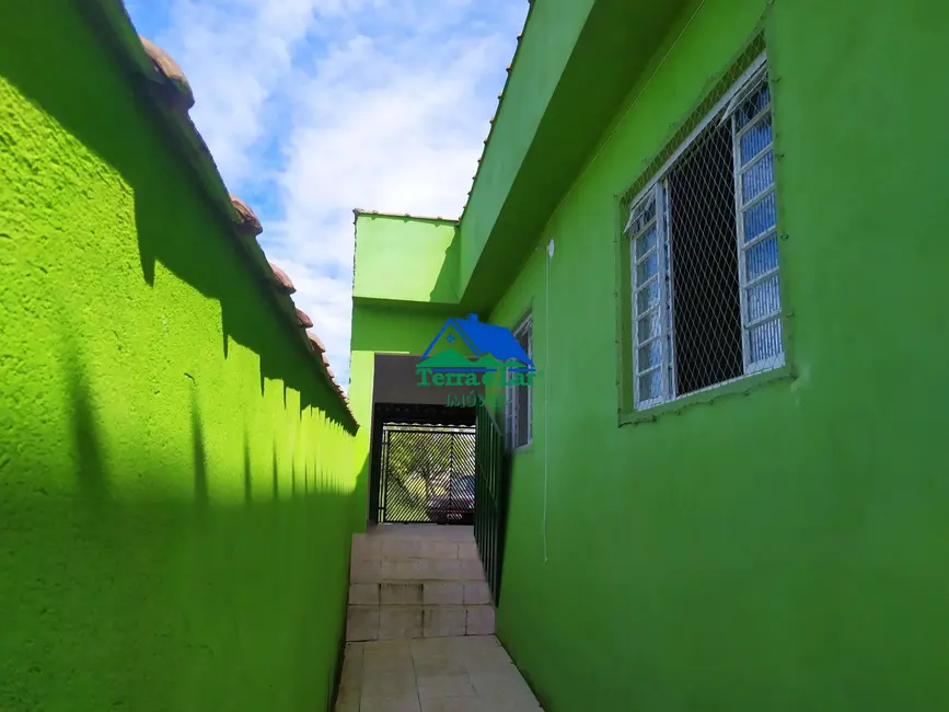 Casa com 4 quartos à venda, 360m2 em Centro, Cruzilia - MG - imagem 4 Foto 4 de Casa com 4 quartos à venda, 360m2 em Centro, Cruzilia - MG