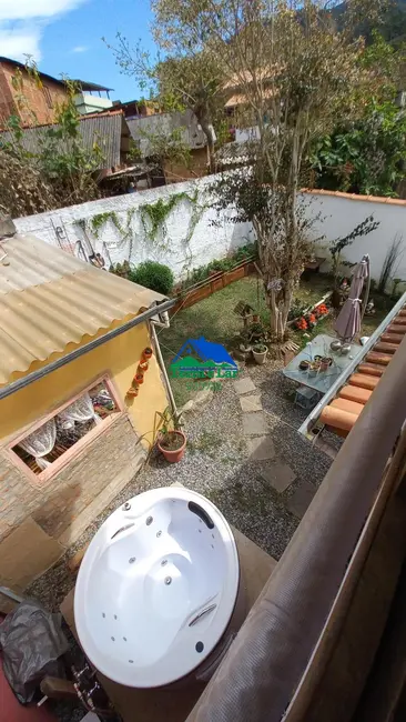 Sobrado com 2 quartos à venda, 120m2 em Centro, Bocaina De Minas - MG - imagem 2 Foto 2 de Sobrado com 2 quartos à venda, 120m2 em Centro, Bocaina De Minas - MG