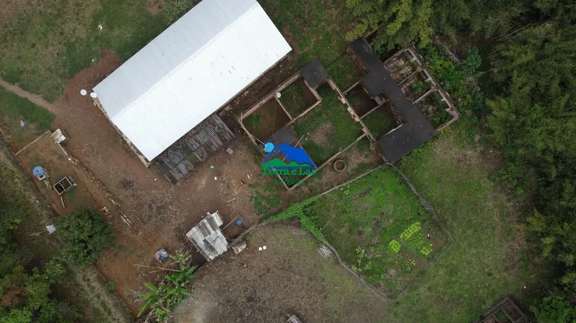 Foto 4 de Casa com 3 quartos à venda, 10m2 em Aiuruoca - MG