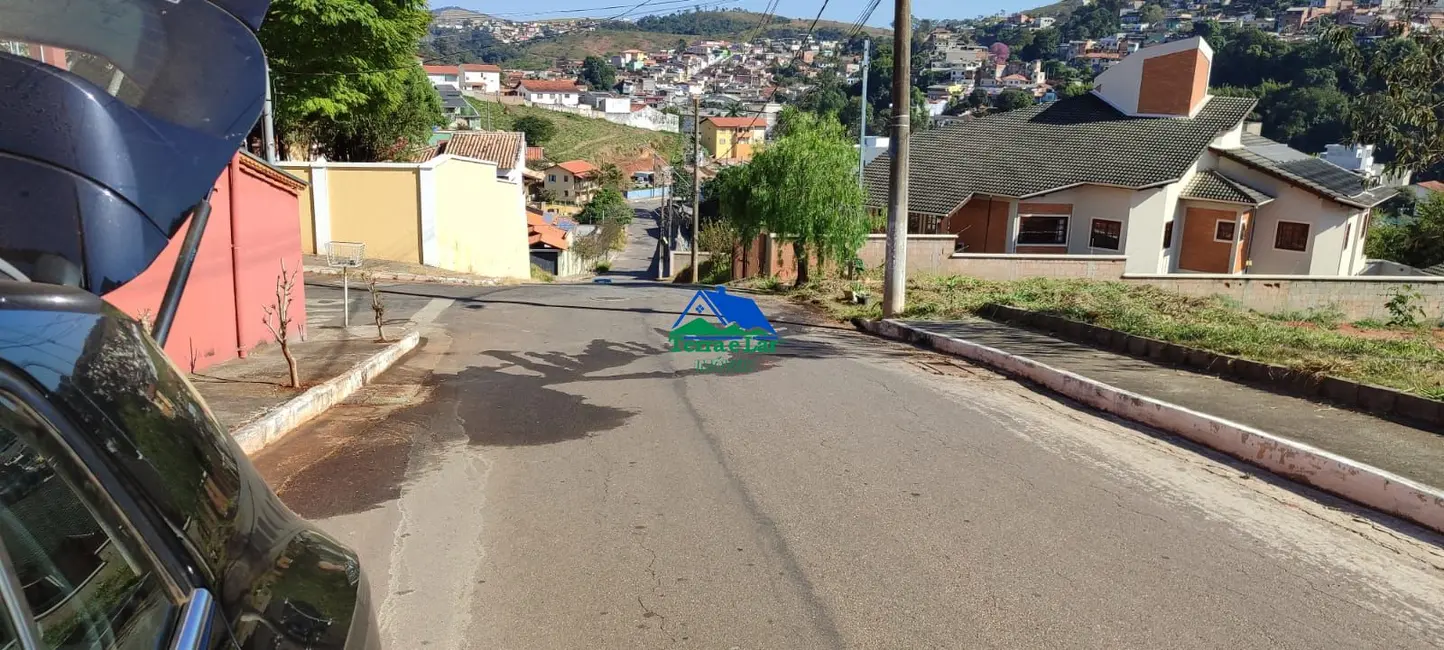Terreno / Lote à venda, 408m2 em Centro, Caxambu - MG - imagem 3 Foto 3 de Terreno / Lote à venda, 408m2 em Centro, Caxambu - MG