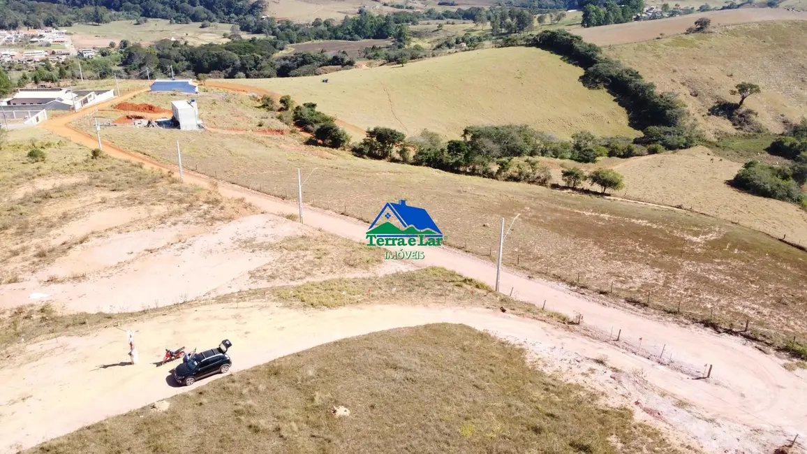 Foto 2 de Terreno / Lote à venda, 480m2 em Centro, Seritinga - MG