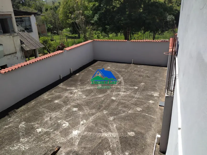 Casa com 4 quartos à venda, 240m2 em Centro, Aiuruoca - MG - imagem 9 Foto 9 de Casa com 4 quartos à venda, 240m2 em Centro, Aiuruoca - MG