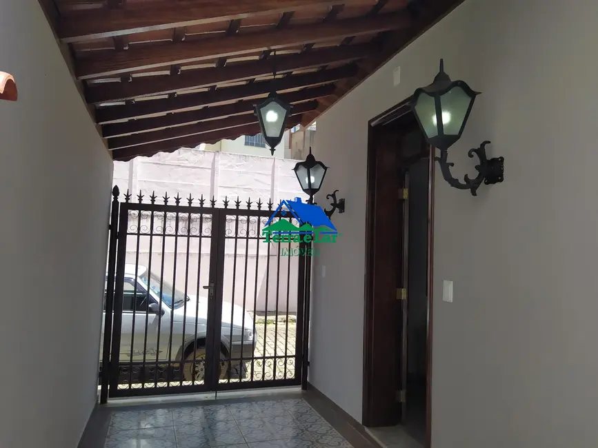 Foto 8 de Casa com 4 quartos à venda, 240m2 em Centro, Aiuruoca - MG