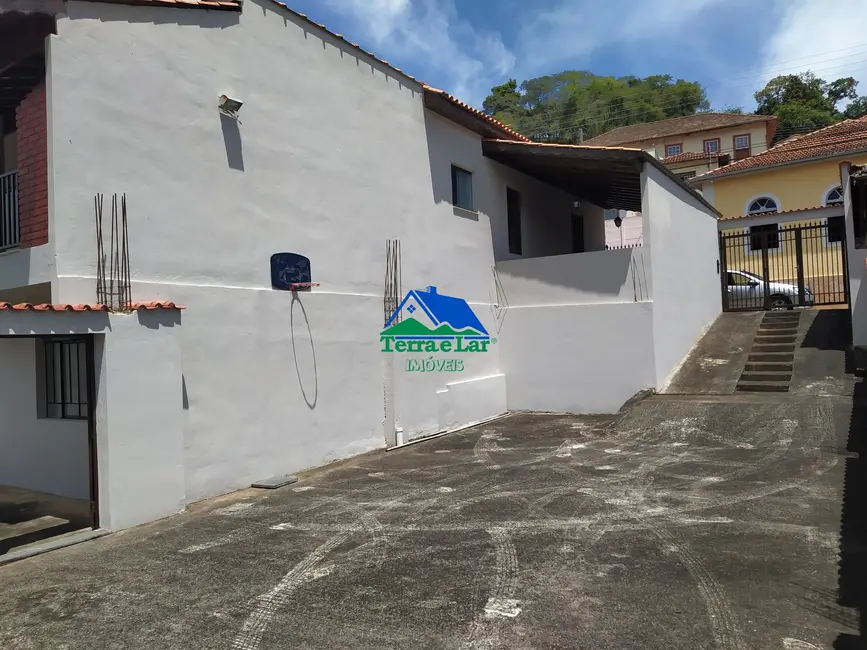 Foto 3 de Casa com 4 quartos à venda, 240m2 em Centro, Aiuruoca - MG