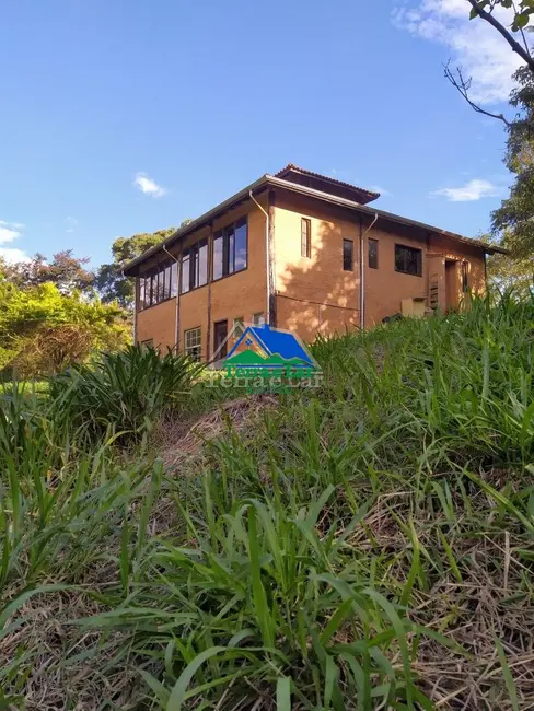 Foto 2 de Loja à venda, 220m2 em Aiuruoca - MG