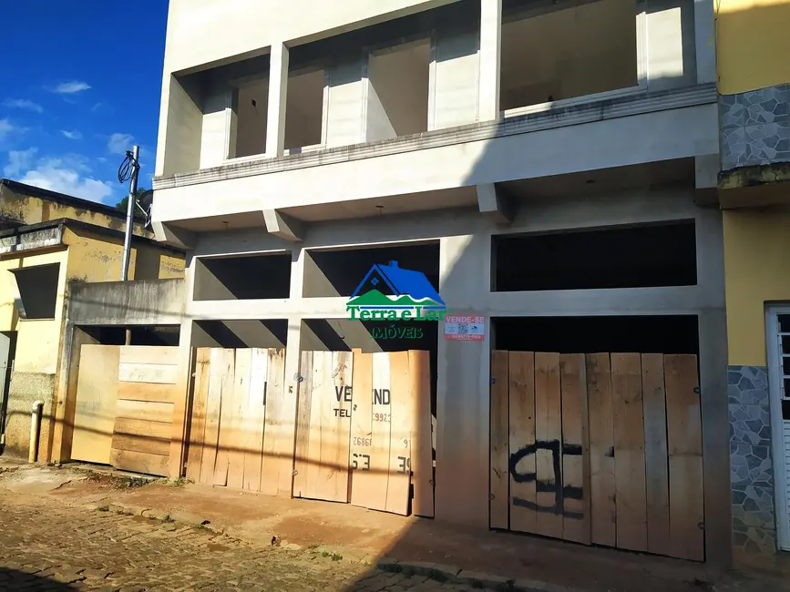 Foto 2 de Prédio Inteiro à venda, 487m2 em Centro, Aiuruoca - MG