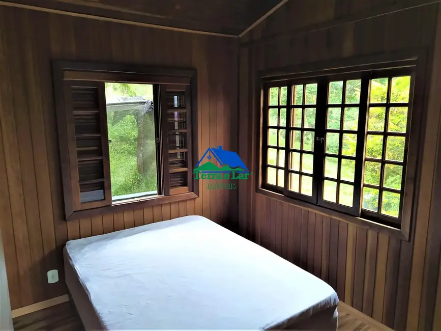 Chácara com 3 quartos à venda, 170m2 em Aiuruoca - MG - imagem 6 Foto 6 de Chácara com 3 quartos à venda, 170m2 em Aiuruoca - MG