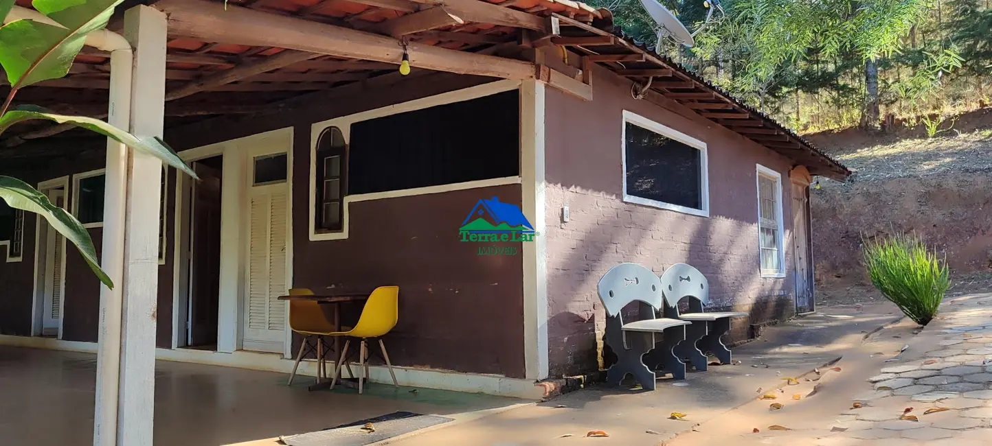 Foto 1 de Chácara com 4 quartos à venda, 400m2 em Aiuruoca - MG