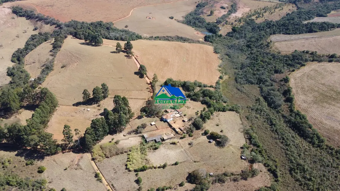 Foto 9 de Fazenda / Haras com 7 quartos à venda, 800m2 em Aiuruoca - MG