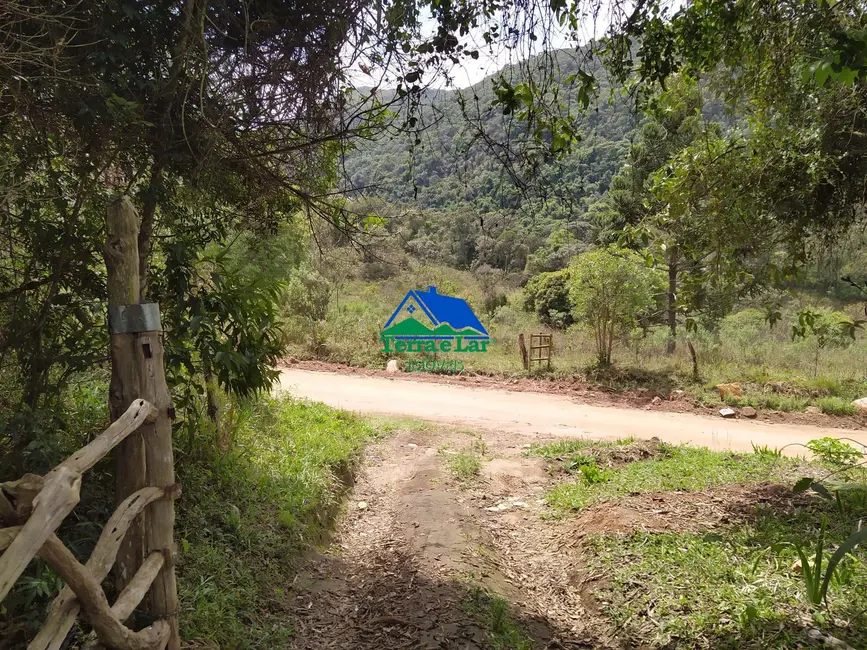 Foto 3 de Casa com 5 quartos à venda, 20000m2 em Aiuruoca - MG