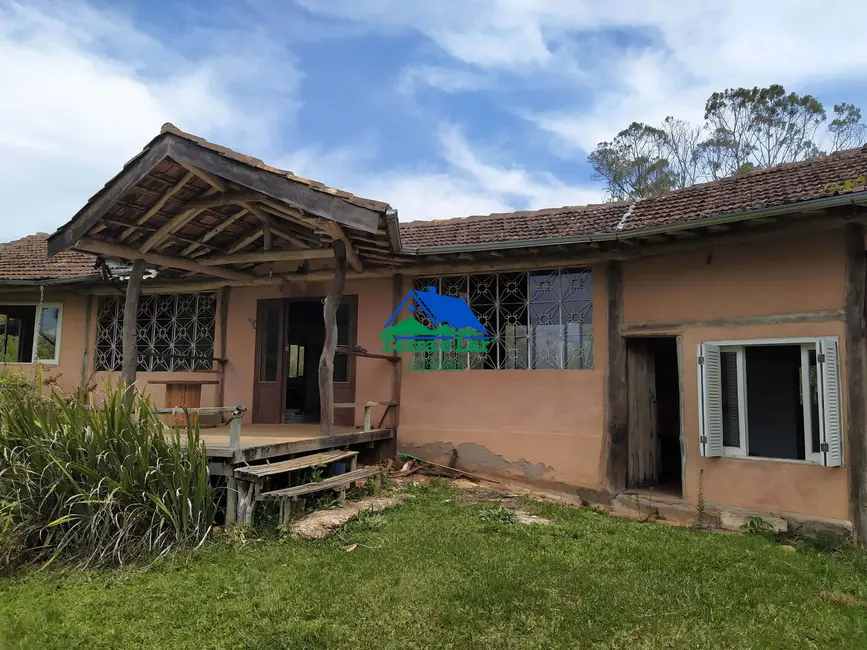 Foto 1 de Casa com 5 quartos à venda, 20000m2 em Aiuruoca - MG