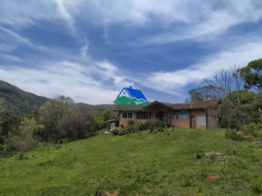 Foto 4 de Casa com 5 quartos à venda, 20000m2 em Aiuruoca - MG