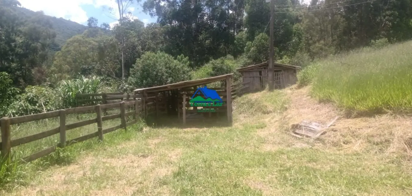 Foto 2 de Chácara com 1 quarto à venda, 110m2 em Aiuruoca - MG
