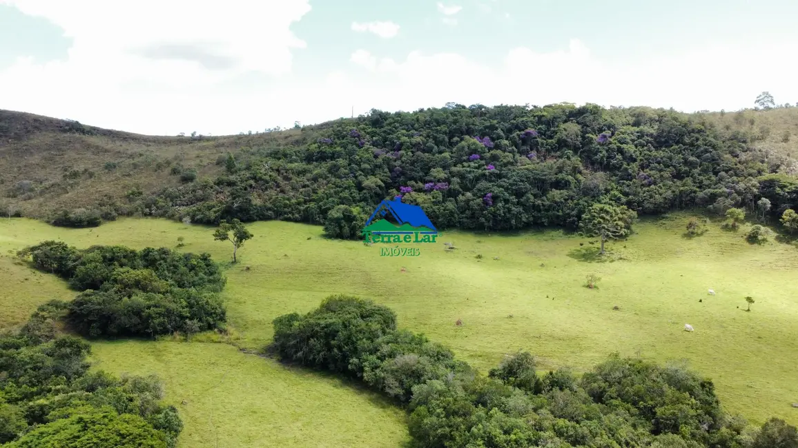 Foto 2 de Fazenda / Haras com 4 quartos à venda, 850000m2 em Aiuruoca - MG