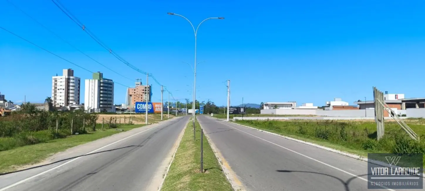 Foto 3 de Terreno / Lote à venda, 2112m2 em Centro, Tubarao - SC