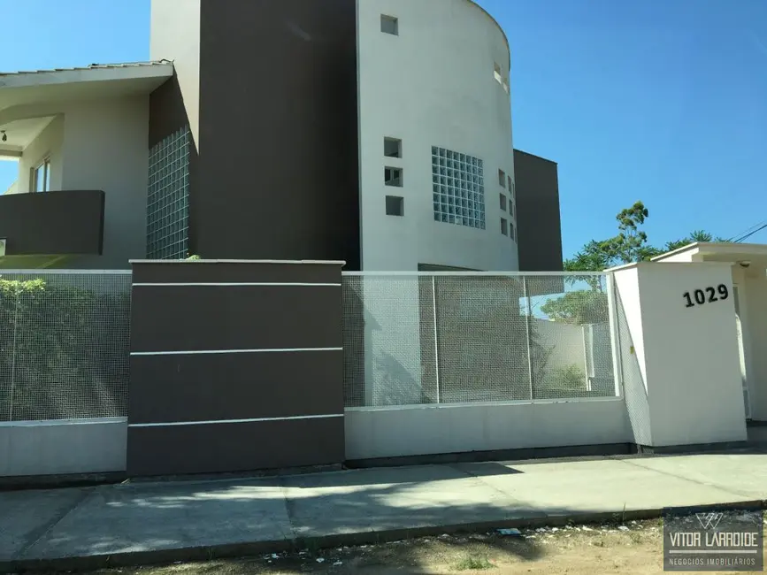Foto 9 de Casa com 3 quartos à venda, 290m2 em Recife, Tubarao - SC