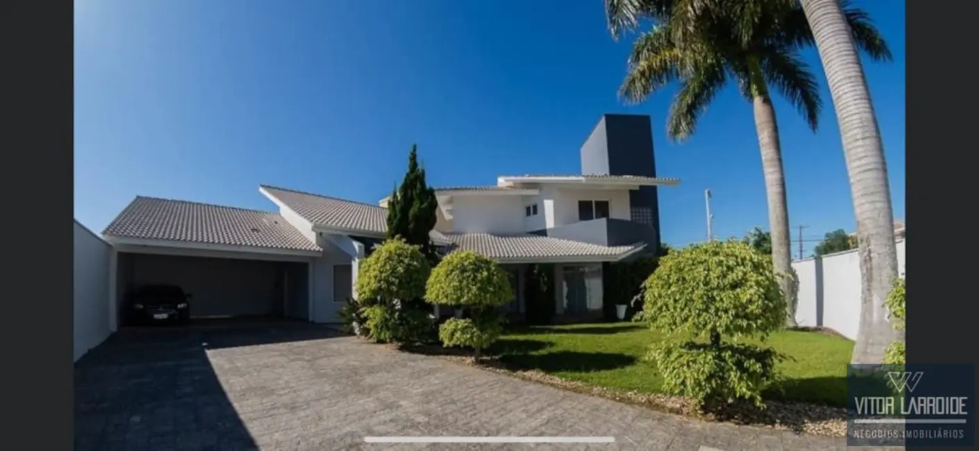 Foto 1 de Casa com 3 quartos à venda, 290m2 em Recife, Tubarao - SC