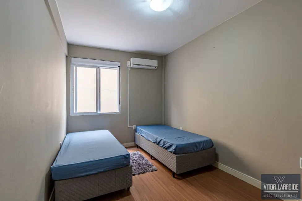 Foto 4 de Apartamento com 2 quartos à venda, 69m2 em Laguna - SC