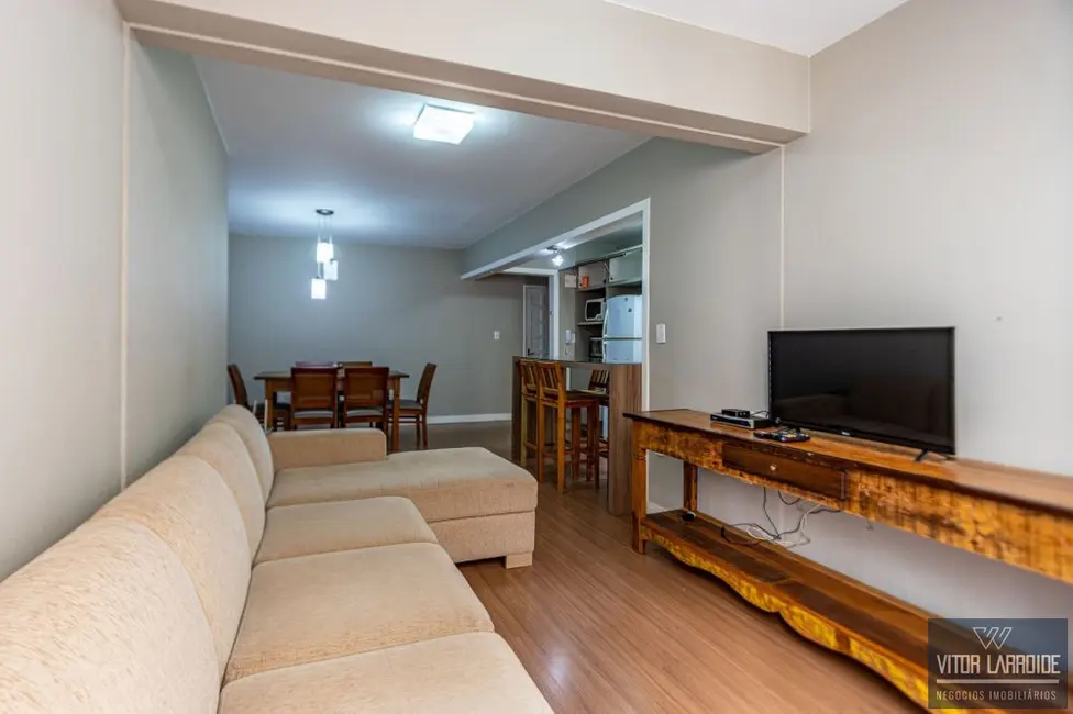 Foto 5 de Apartamento com 2 quartos à venda, 69m2 em Laguna - SC