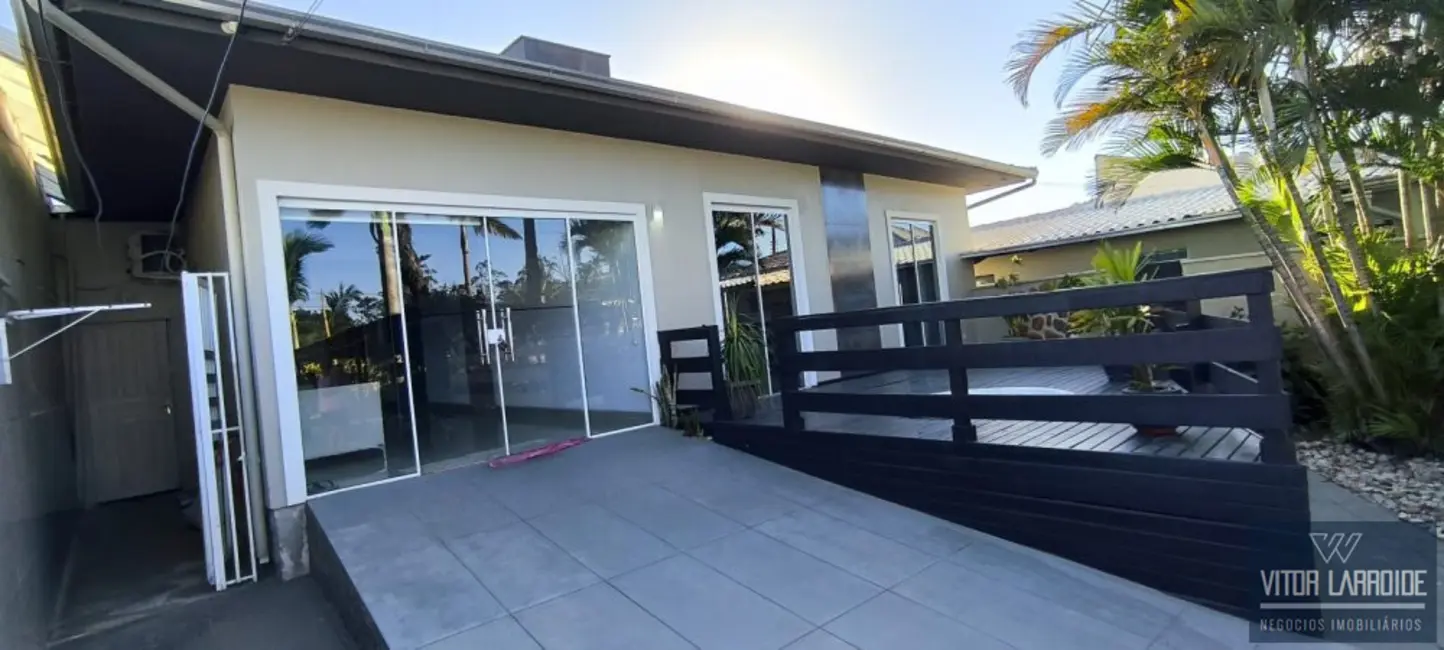 Foto 4 de Casa com 3 quartos à venda, 170m2 em São João (Margem Esquerda), Tubarao - SC