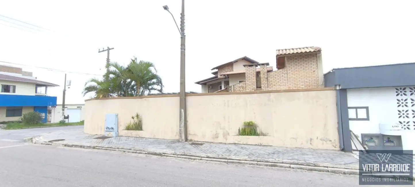 Foto 4 de Casa com 4 quartos à venda, 300m2 em Imbituba - SC