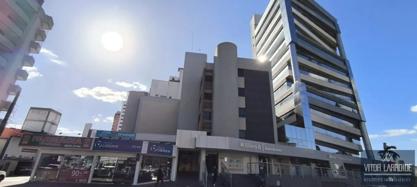 Foto 4 de Sala Comercial à venda, 102m2 em Vila Moema, Tubarao - SC