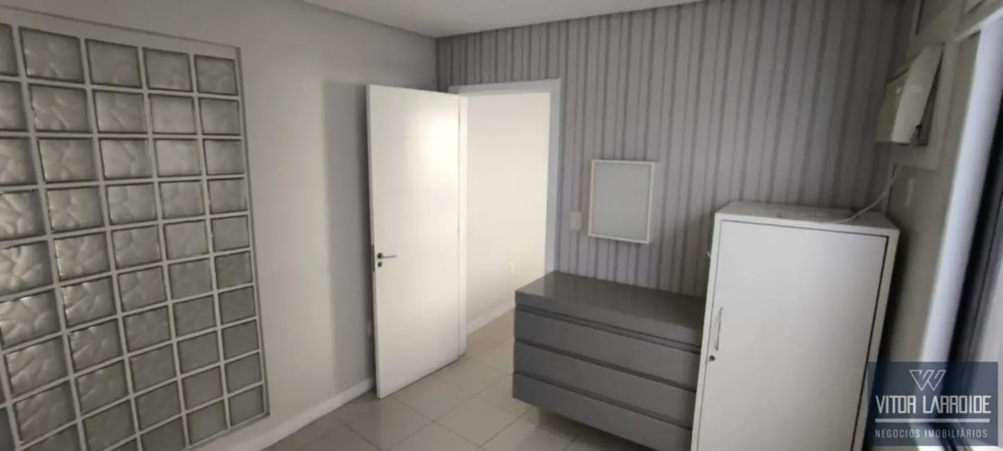 Foto 8 de Sala Comercial à venda, 102m2 em Vila Moema, Tubarao - SC