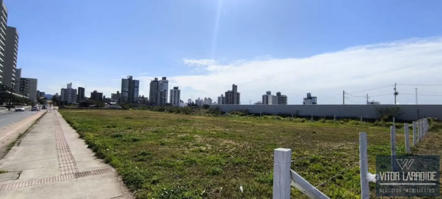 Terreno / Lote à venda, 2704m2 em Centro, Tubarao - SC - imagem 4 Foto 4 de Terreno / Lote à venda, 2704m2 em Centro, Tubarao - SC