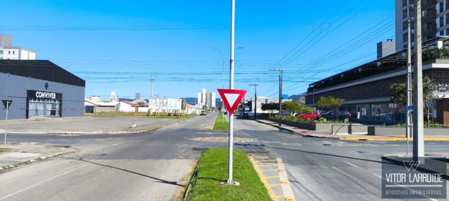 Terreno / Lote à venda, 2704m2 em Centro, Tubarao - SC - imagem 6 Foto 6 de Terreno / Lote à venda, 2704m2 em Centro, Tubarao - SC