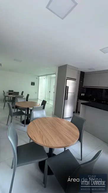 Foto 3 de Apartamento com 2 quartos à venda, 69m2 em Itapema - SC