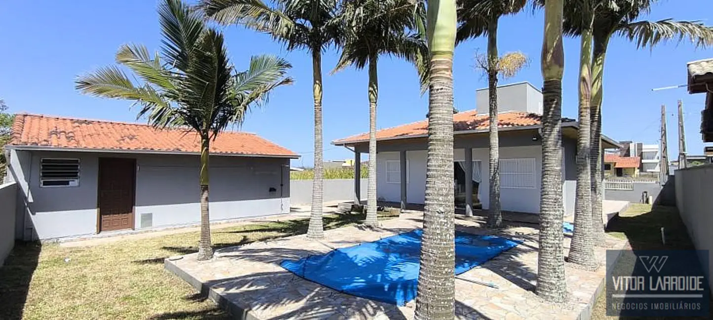 Foto 4 de Casa com 3 quartos à venda, 100m2 em Laguna - SC