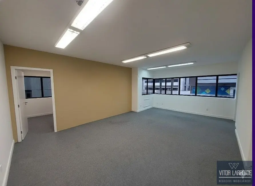 Foto 7 de Sala Comercial à venda, 60m2 em Centro, Florianopolis - SC